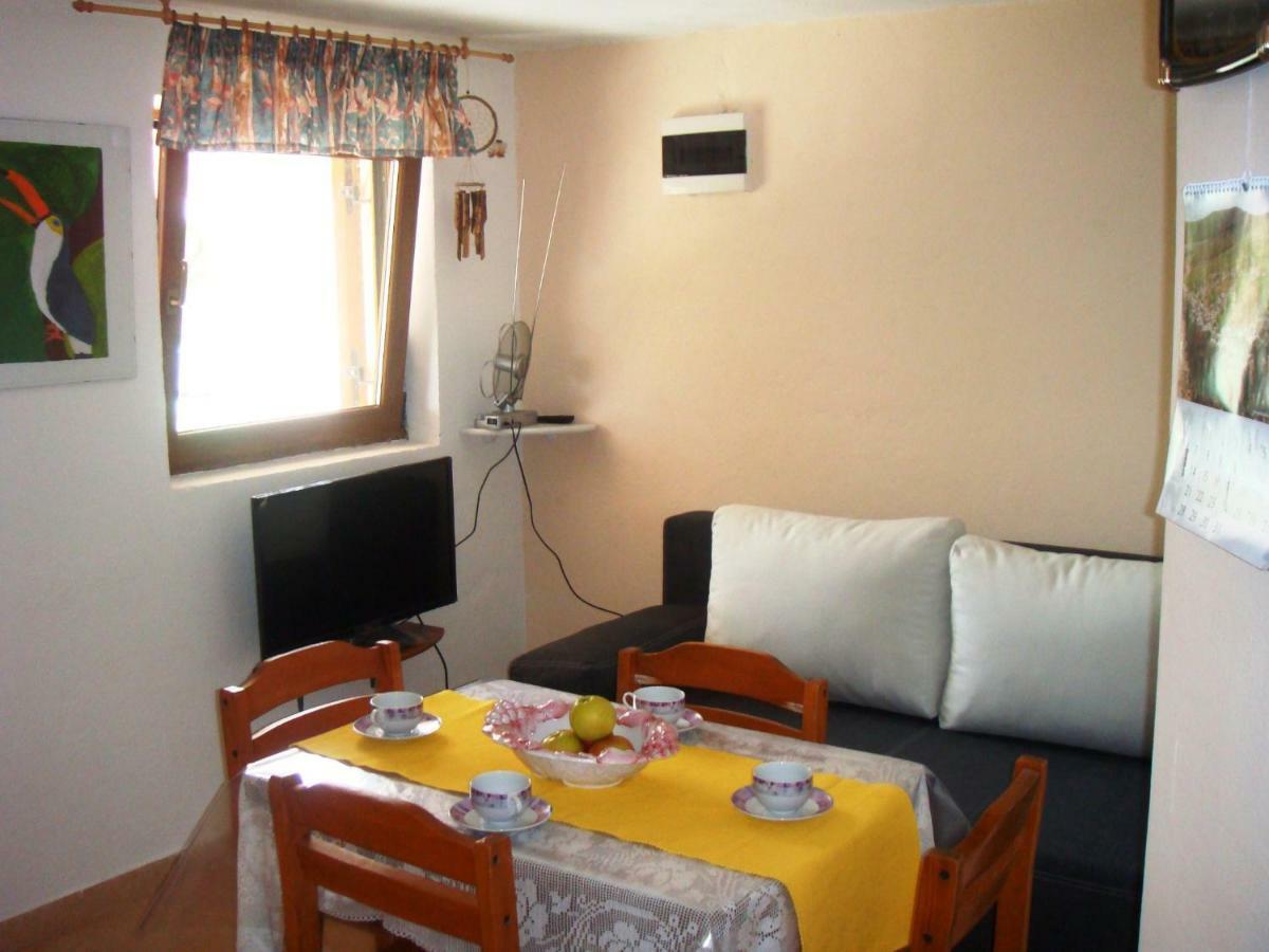 Apartmani Gracijela 카를로바크 외부 사진